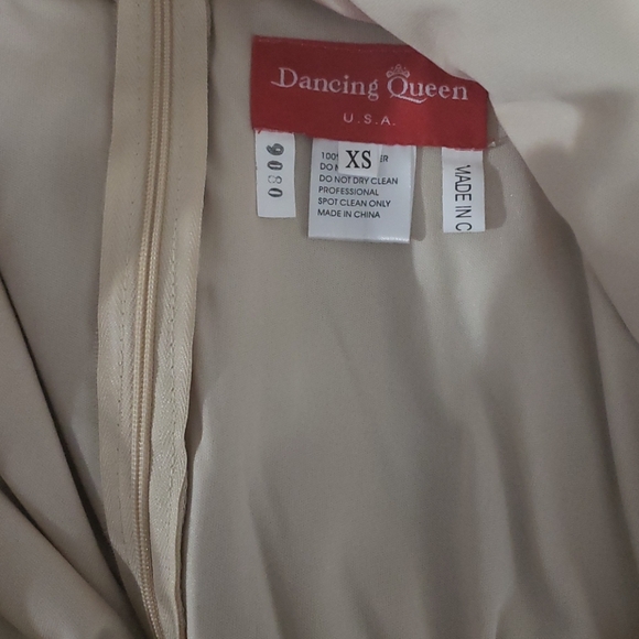 Gold Juniors formal dress size xs - Picture 5 of 6